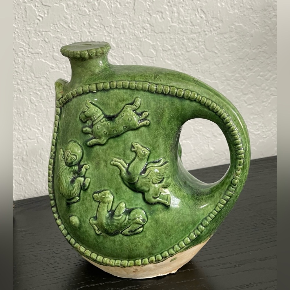 Antique handmade Chinese green-glazed pottery flasks, H 20,5 Cm